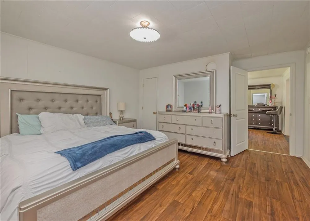 1803 Bowman Highway NW Dewy Rose, GA 30634
