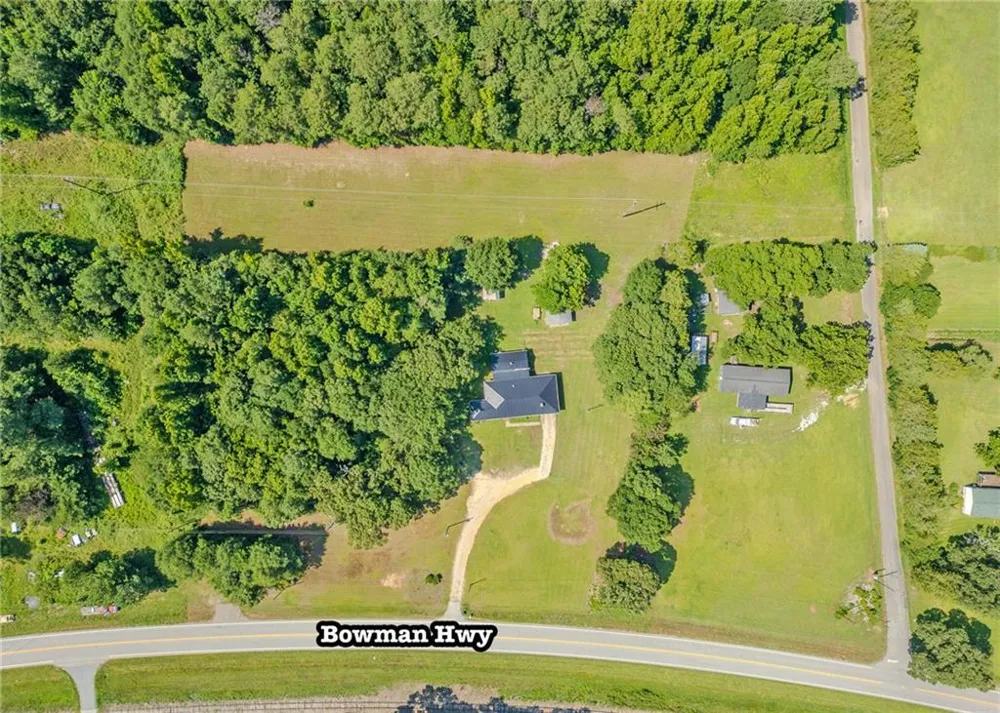 1803 Bowman Highway NW Dewy Rose, GA 30634