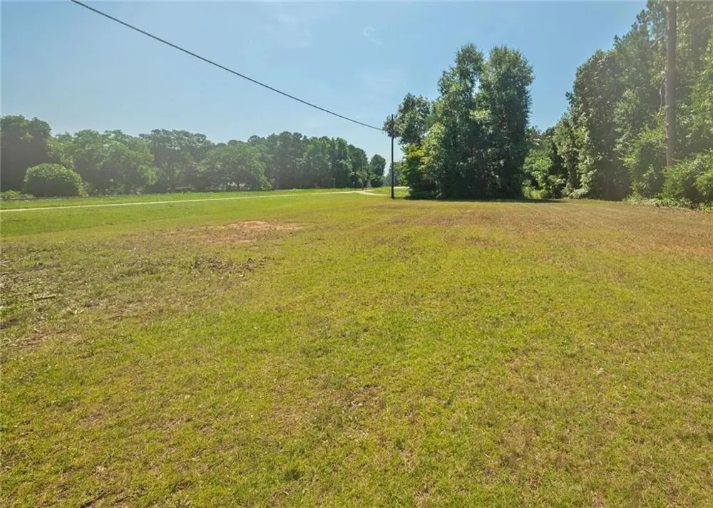 1803 Bowman Highway NW Dewy Rose, GA 30634