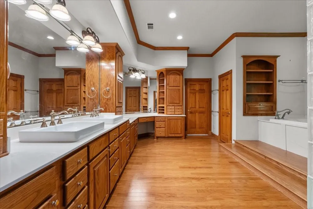 7306 Live Oak Circle Alvin, TX 77511