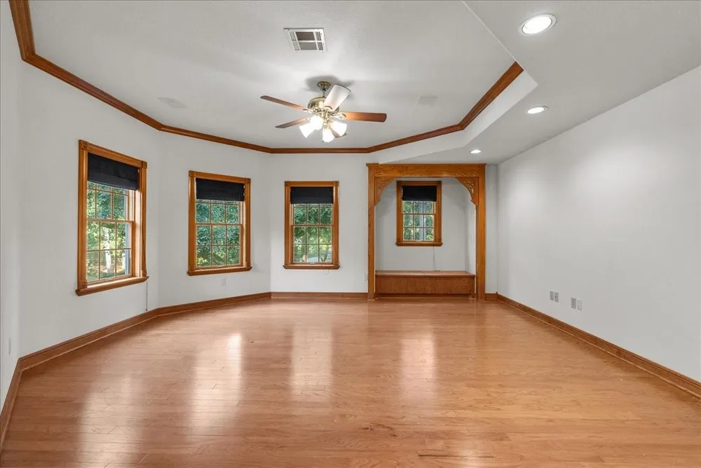 7306 Live Oak Circle Alvin, TX 77511