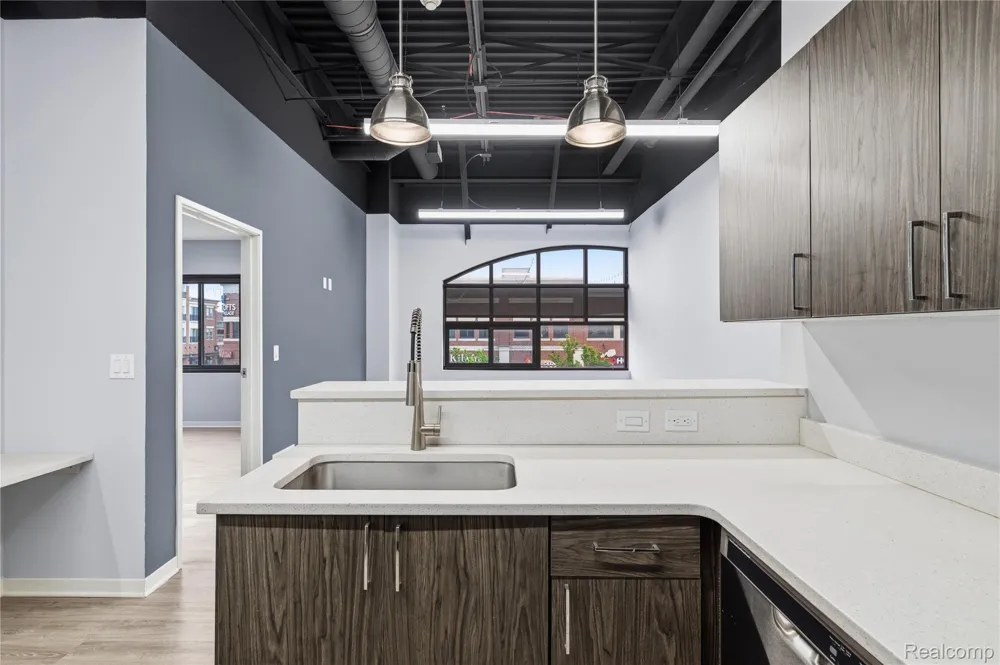 22253 Michigan Avenue Dearborn City, MI 48124