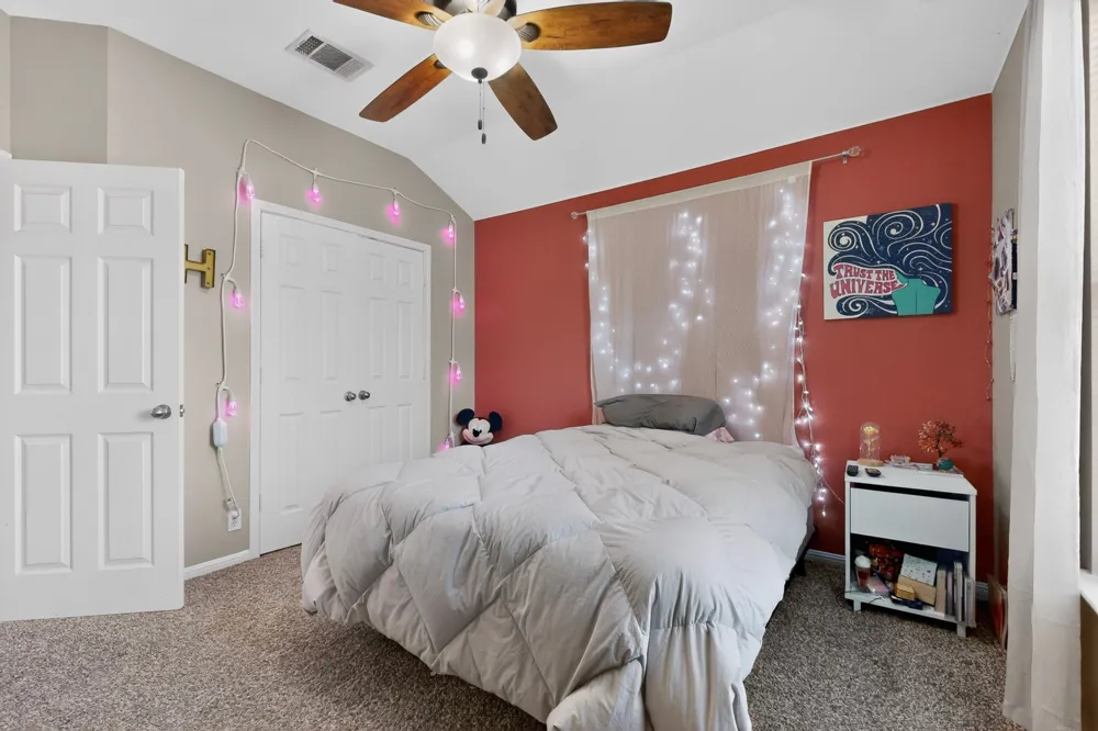 19121 Mangan Way Pflugerville, TX 78660