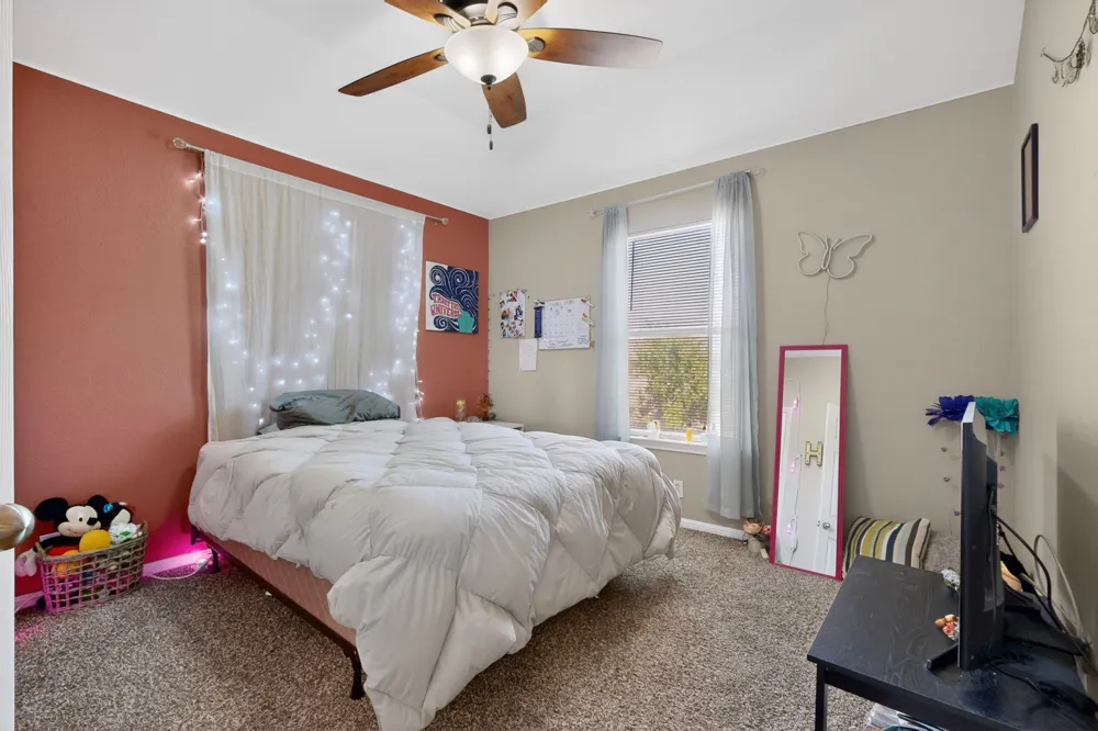 19121 Mangan Way Pflugerville, TX 78660