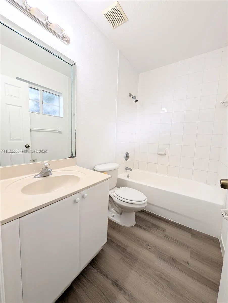 825 SW 6th Pl Florida City, FL 33034