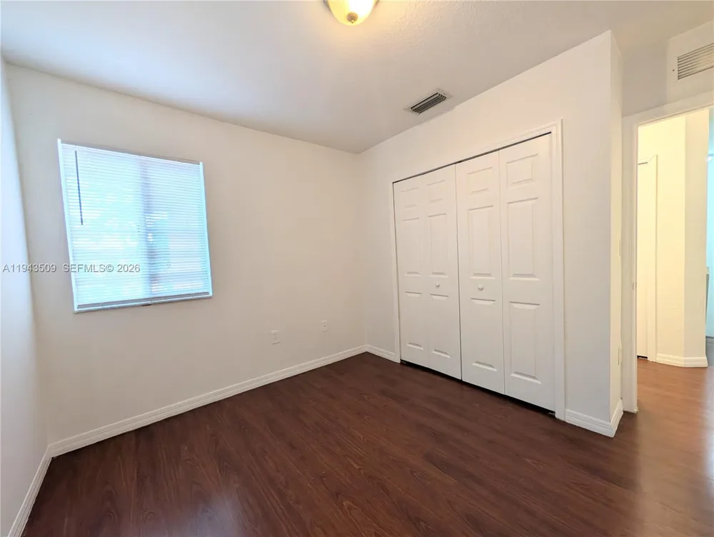 825 SW 6th Pl Florida City, FL 33034