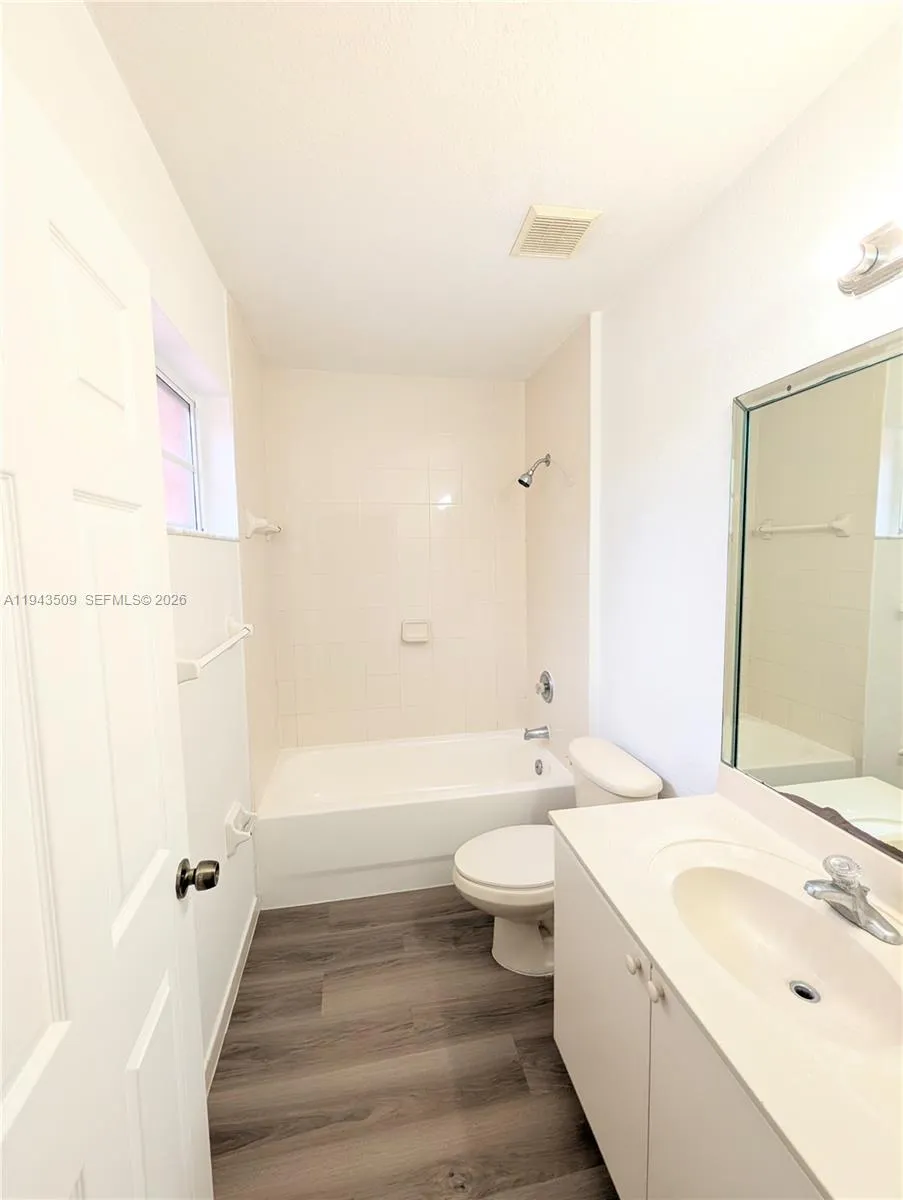 825 SW 6th Pl Florida City, FL 33034