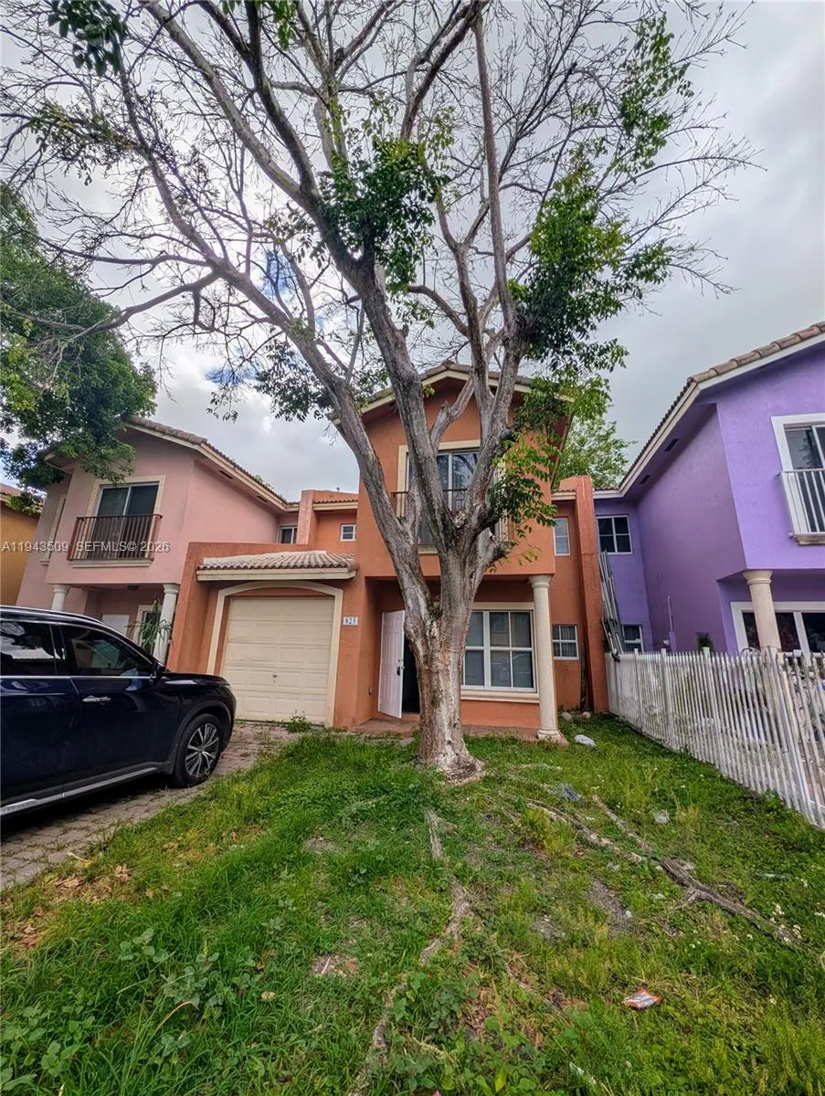 825 SW 6th Pl Florida City, FL 33034