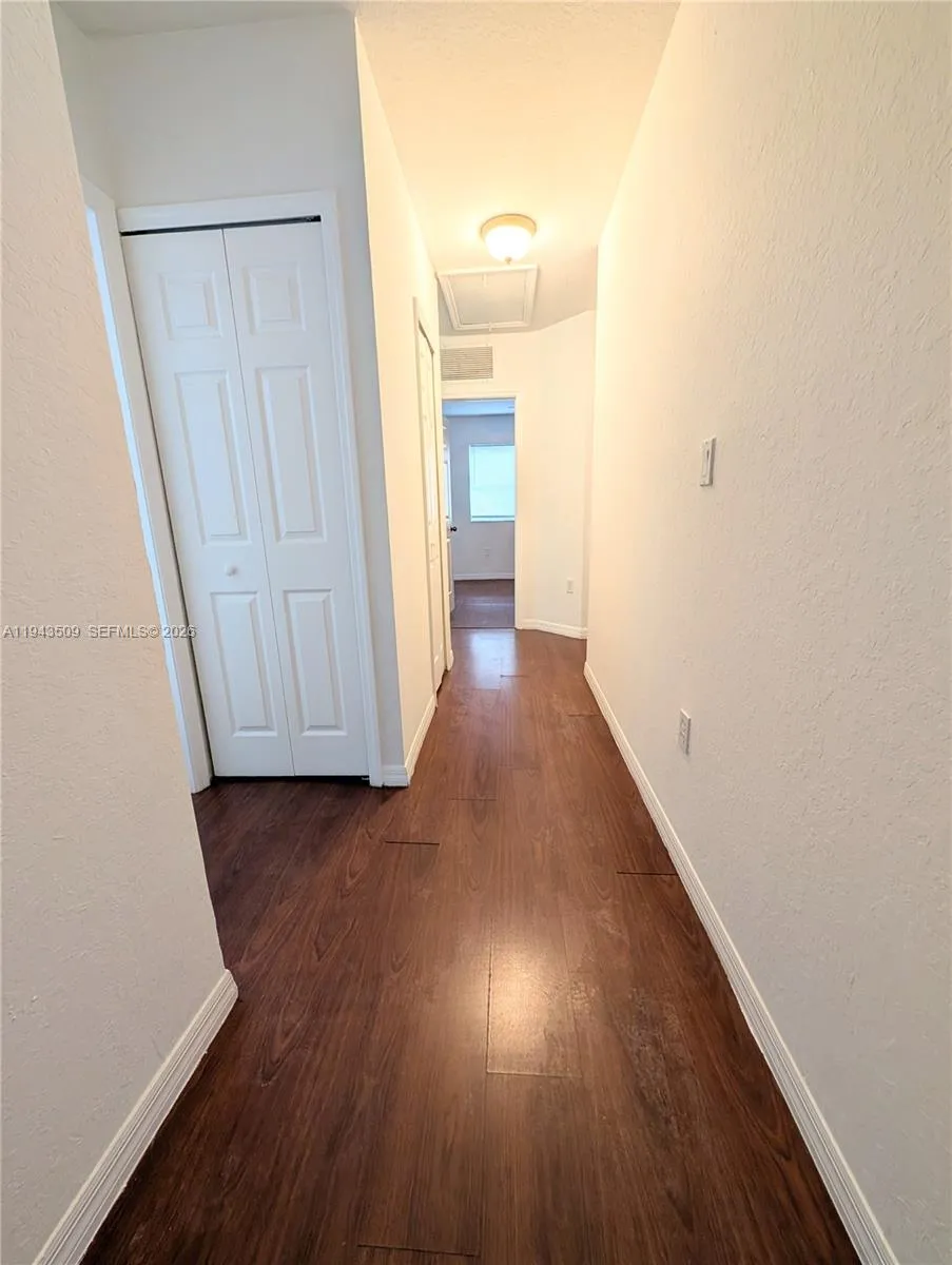 825 SW 6th Pl Florida City, FL 33034