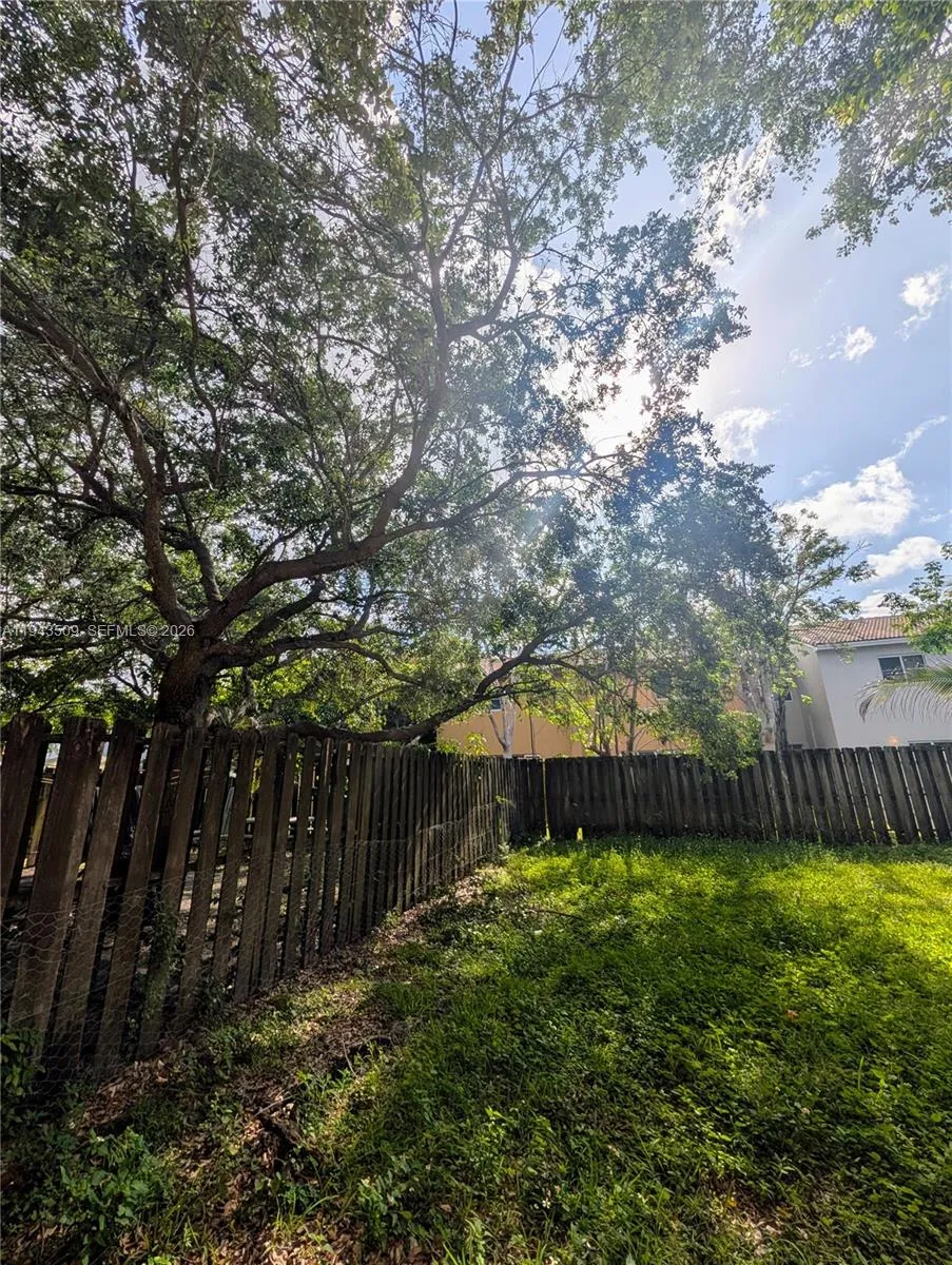 825 SW 6th Pl Florida City, FL 33034