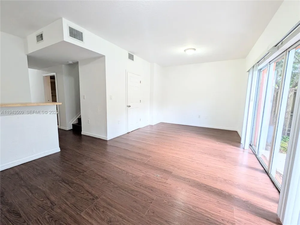 825 SW 6th Pl Florida City, FL 33034