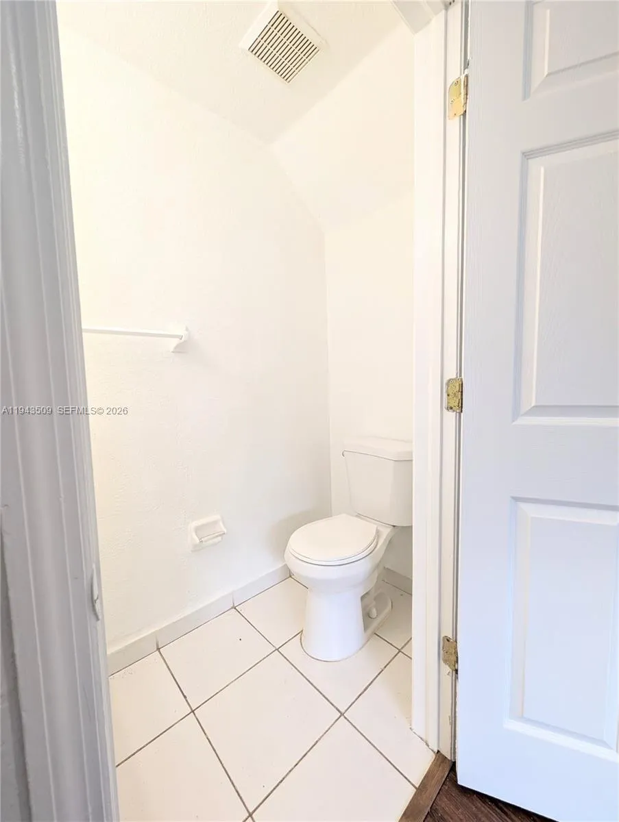 825 SW 6th Pl Florida City, FL 33034