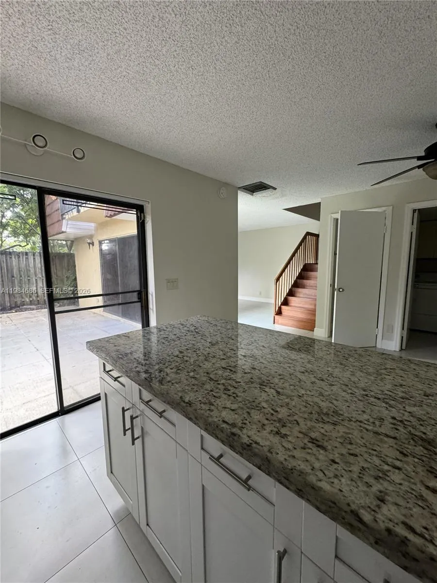 716 NW 98th Way Plantation, FL 33324