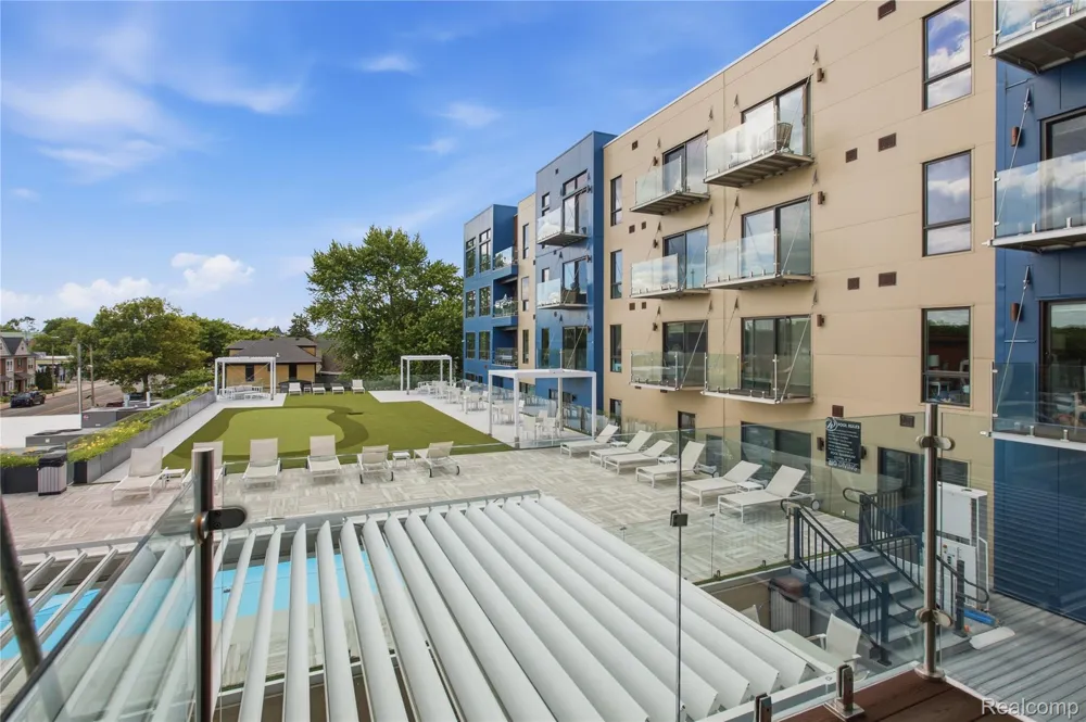 166 Oak St. Street #304 Wyandotte City, MI 48192