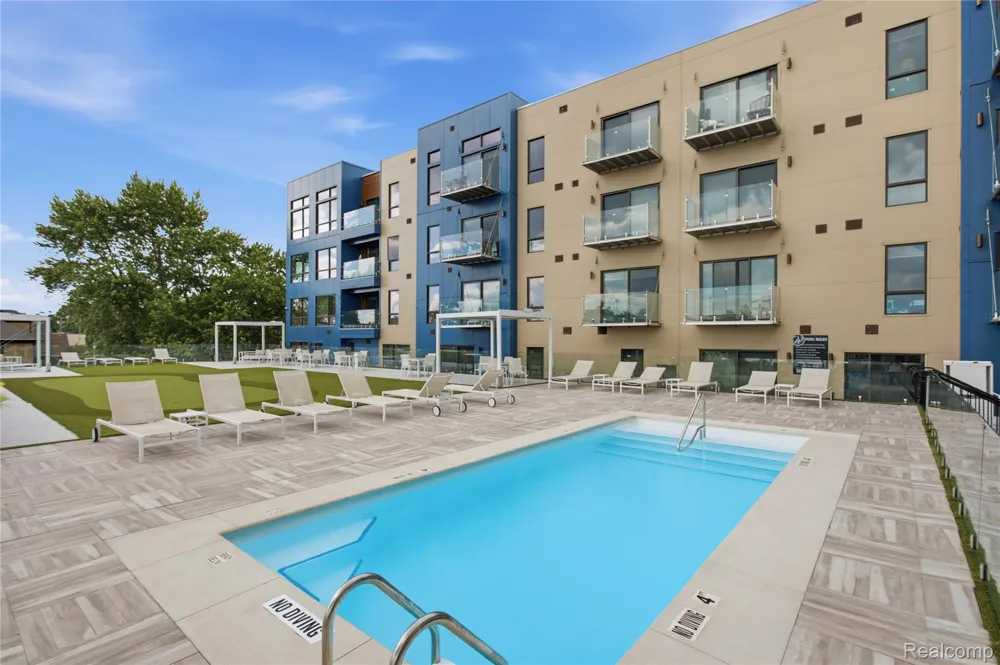 166 Oak St. Street #304 Wyandotte City, MI 48192