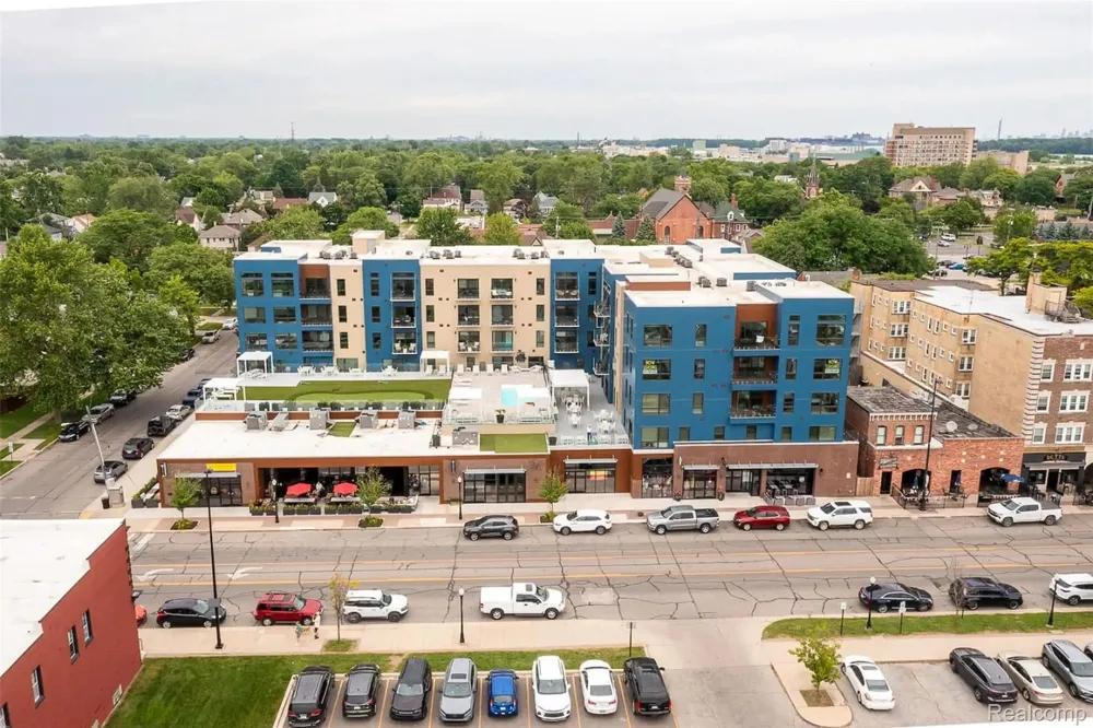 166 Oak St. Street #304 Wyandotte City, MI 48192