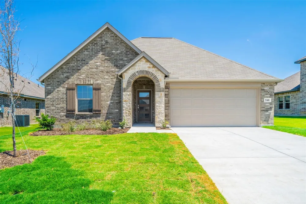 540 Brook View Drive Van Alstyne, TX 75495