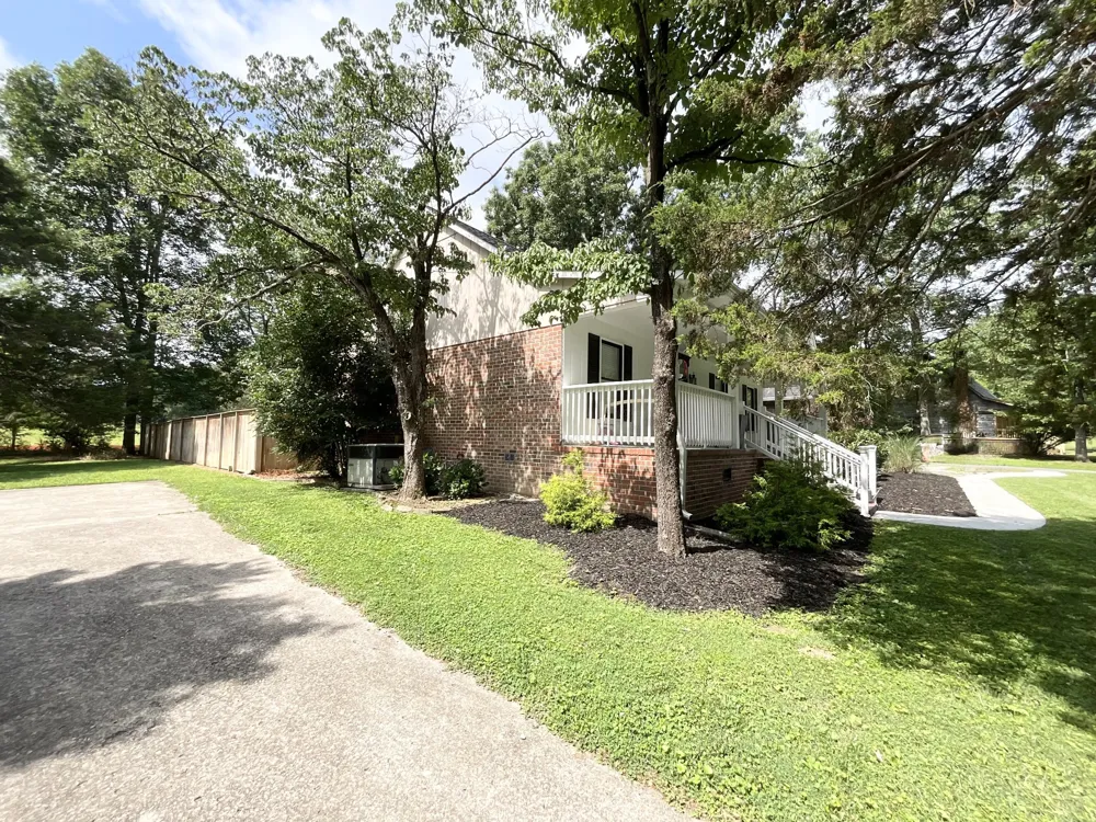 119 Autumn Ln Tullahoma, TN 37388