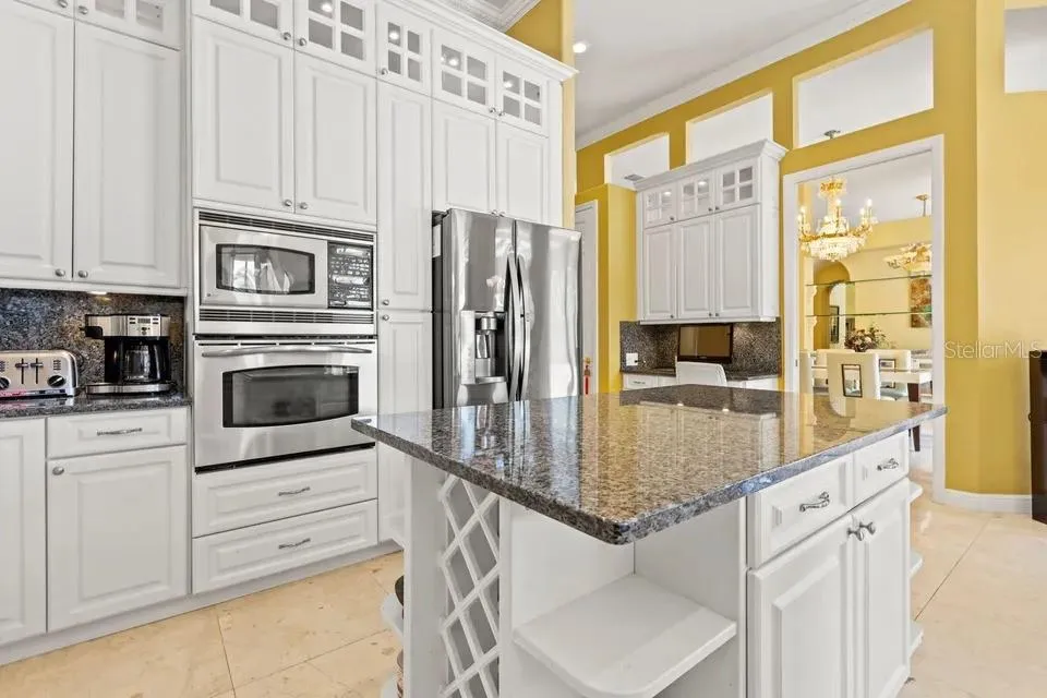 30324 LAURELWOOD LANE Wesley Chapel, FL 33543