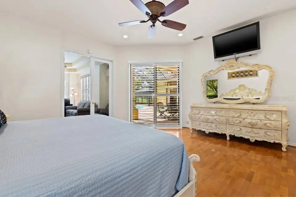 30324 LAURELWOOD LANE Wesley Chapel, FL 33543