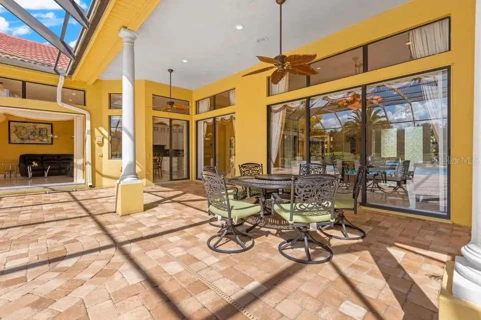 30324 LAURELWOOD LANE Wesley Chapel, FL 33543