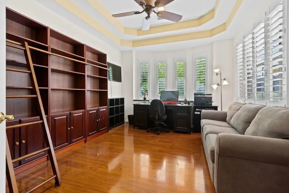 30324 LAURELWOOD LANE Wesley Chapel, FL 33543