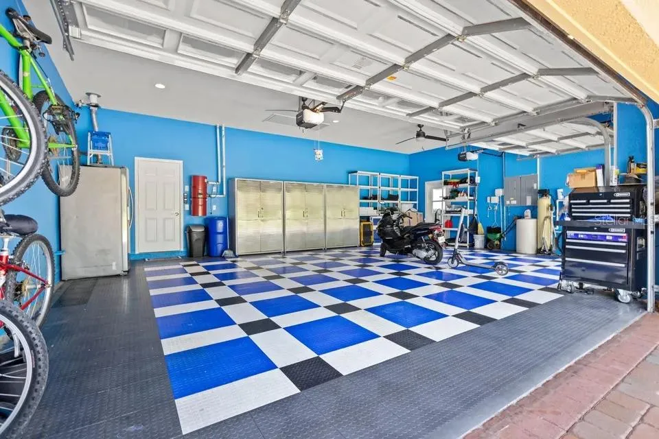 30324 LAURELWOOD LANE Wesley Chapel, FL 33543