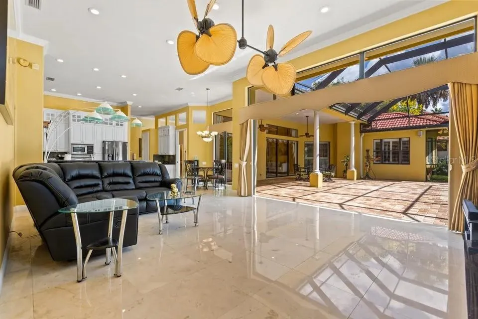 30324 LAURELWOOD LANE Wesley Chapel, FL 33543