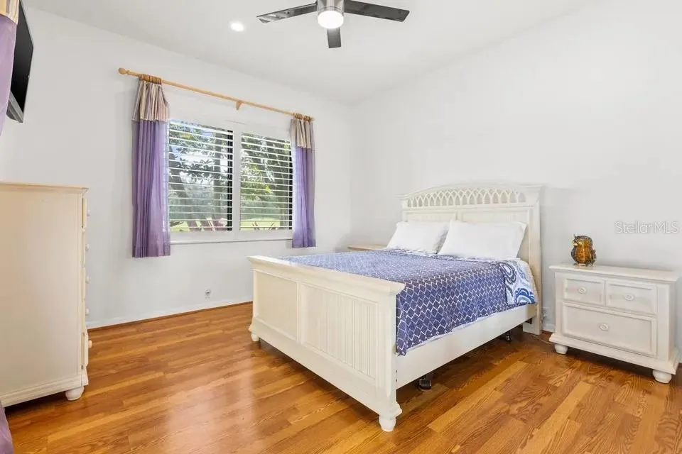 30324 LAURELWOOD LANE Wesley Chapel, FL 33543