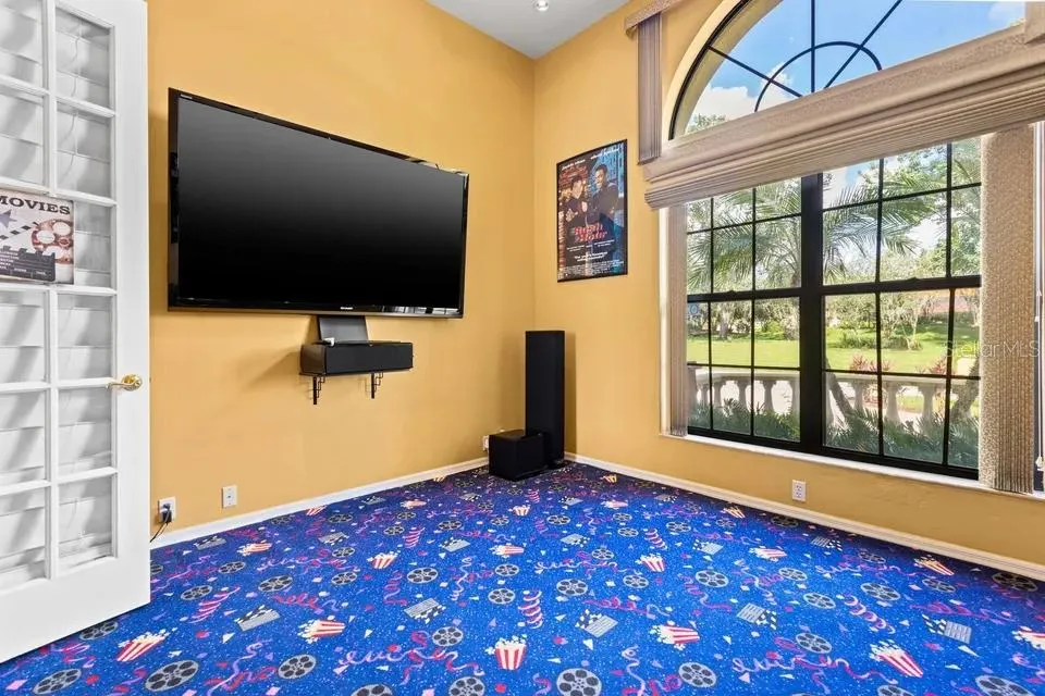 30324 LAURELWOOD LANE Wesley Chapel, FL 33543