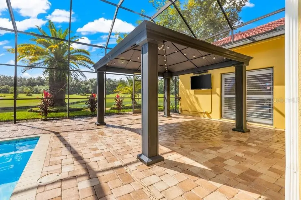 30324 LAURELWOOD LANE Wesley Chapel, FL 33543