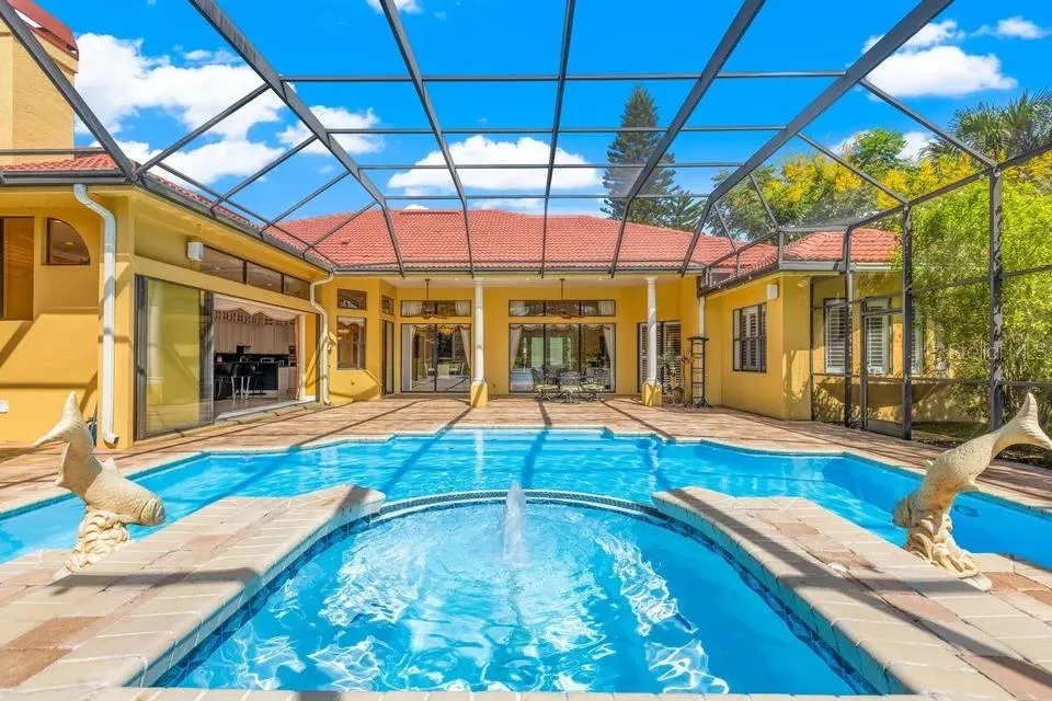 30324 LAURELWOOD LANE Wesley Chapel, FL 33543