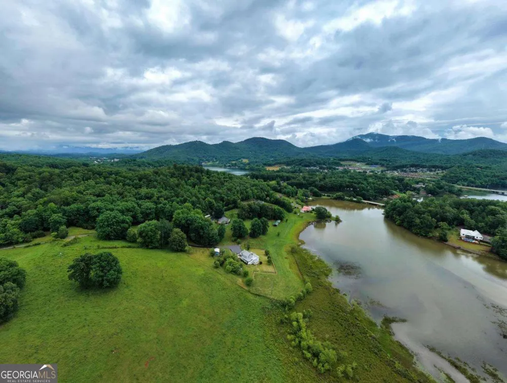 838 Tay Walk WAY Hiawassee, GA 30546