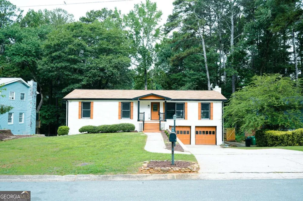 1572 Darwen LN Tucker, GA 30084