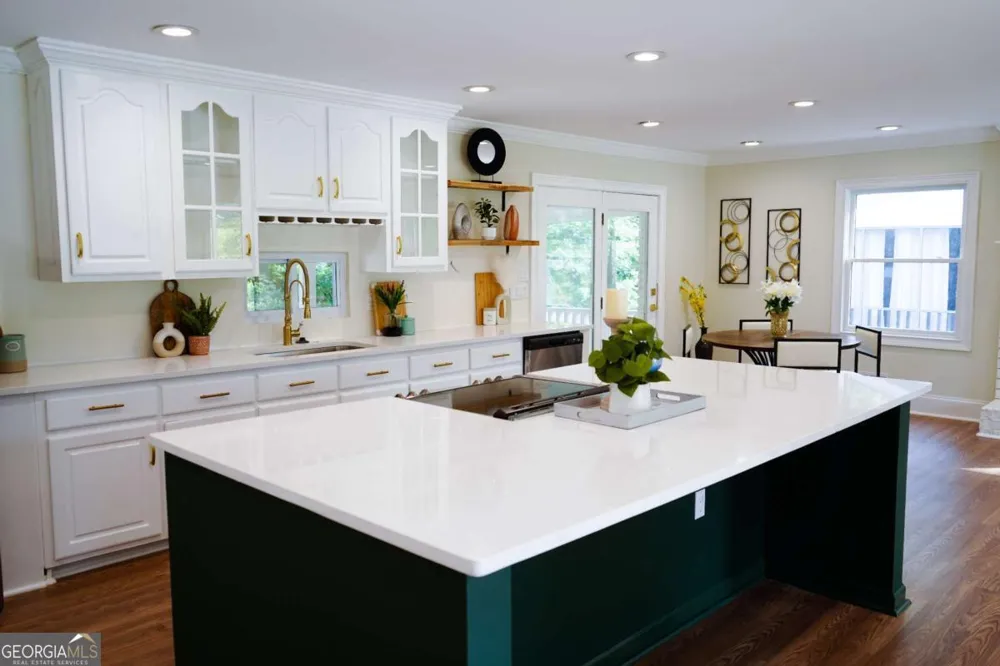 1572 Darwen LN Tucker, GA 30084