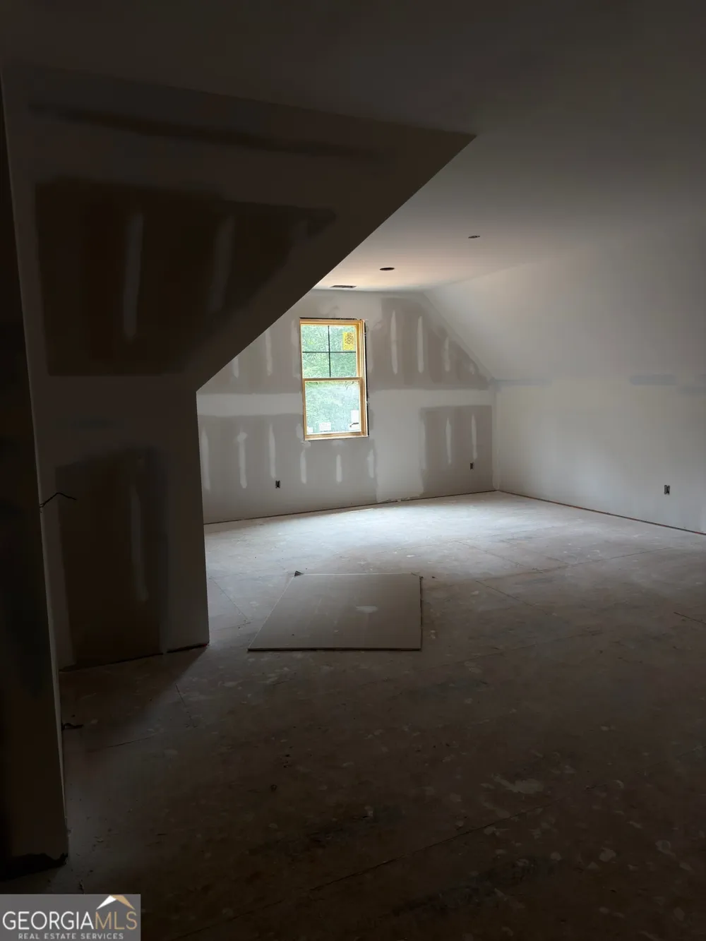 202 Cherry Rose LN Hartwell, GA 30643