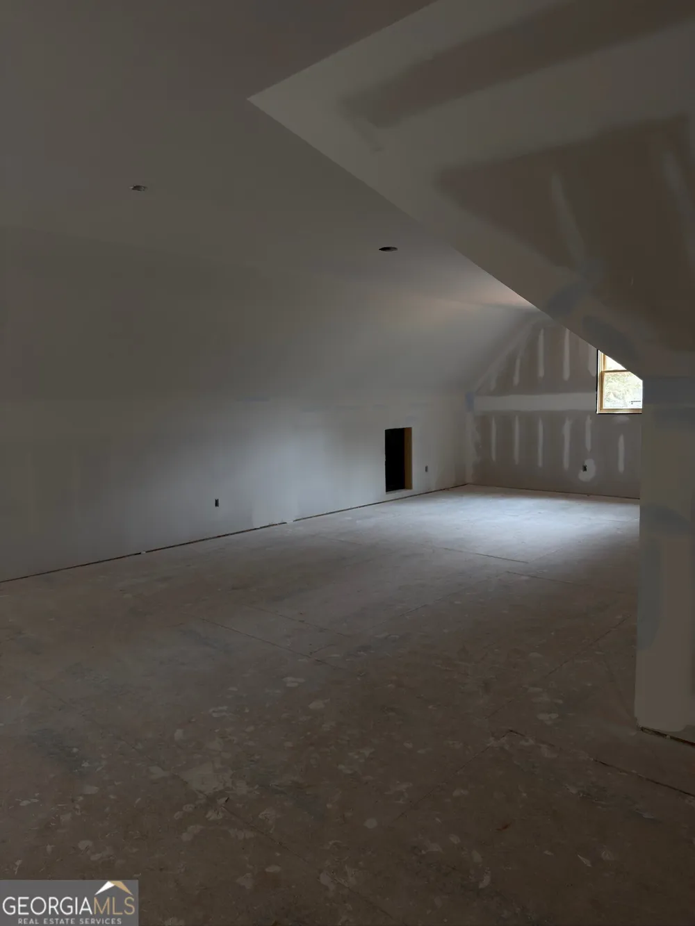 202 Cherry Rose LN Hartwell, GA 30643