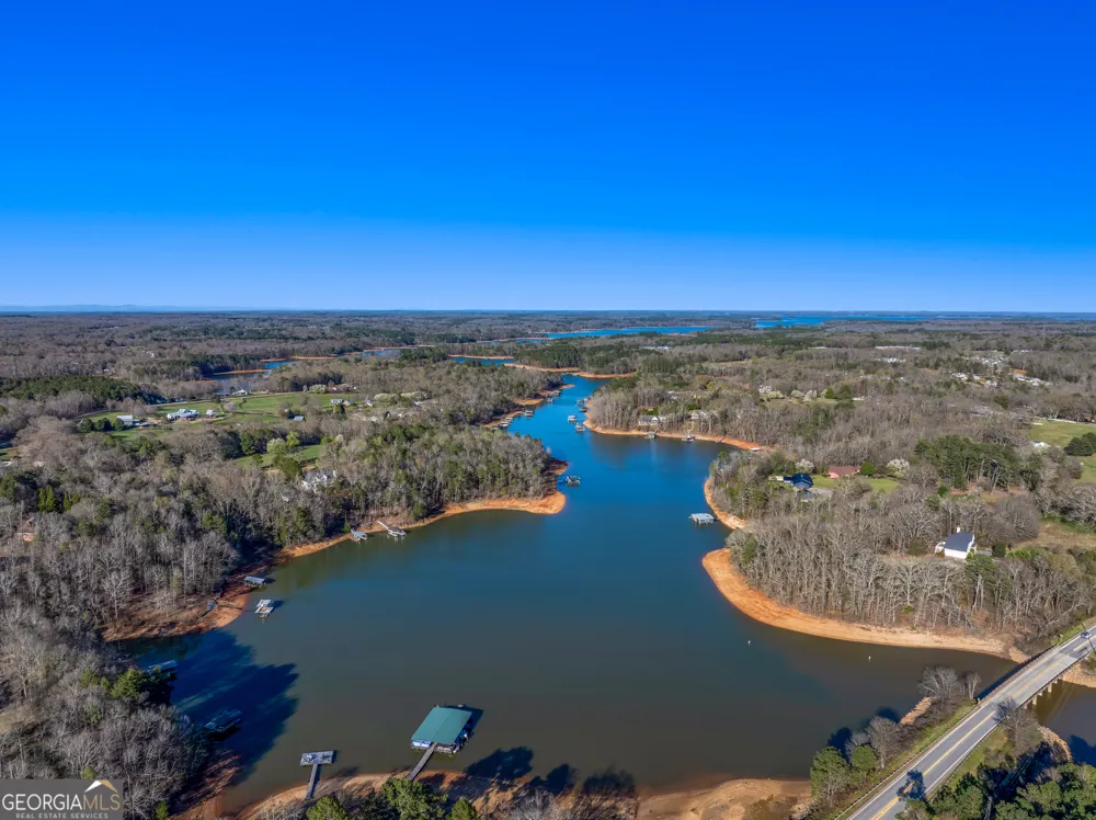 202 Cherry Rose LN Hartwell, GA 30643