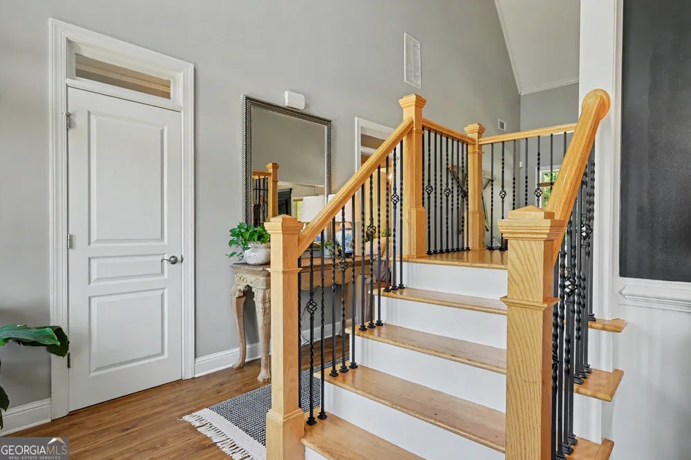 4 White Oak LN Sharpsburg, GA 30277