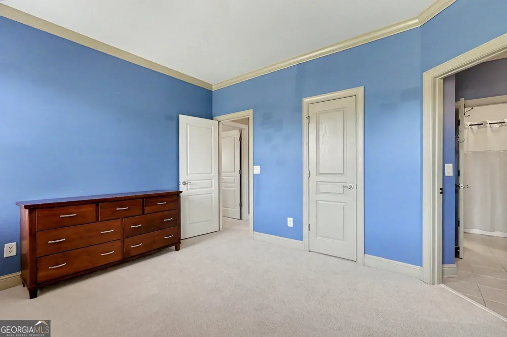 4 White Oak LN Sharpsburg, GA 30277