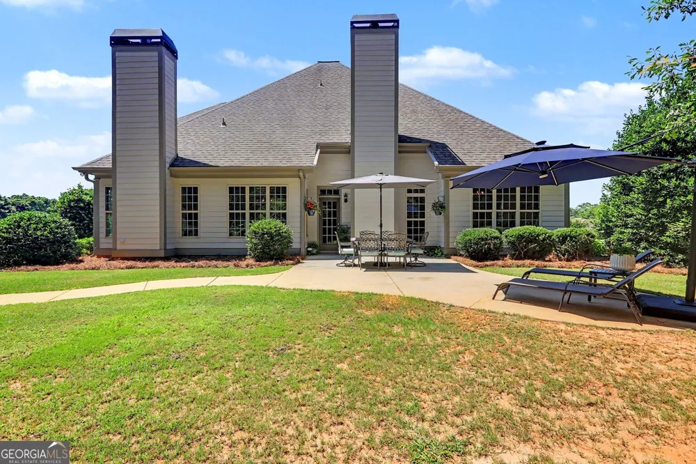 4 White Oak LN Sharpsburg, GA 30277
