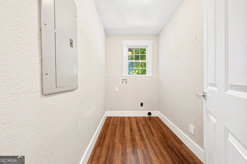 106 Hart TER Hartwell, GA 30643