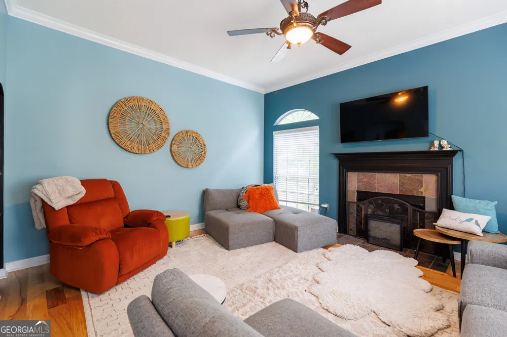 2502 B Jerry Jones DR Valdosta, GA 31602