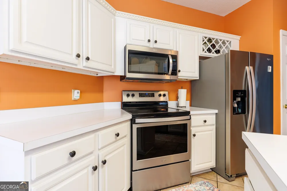 2502 B Jerry Jones DR Valdosta, GA 31602