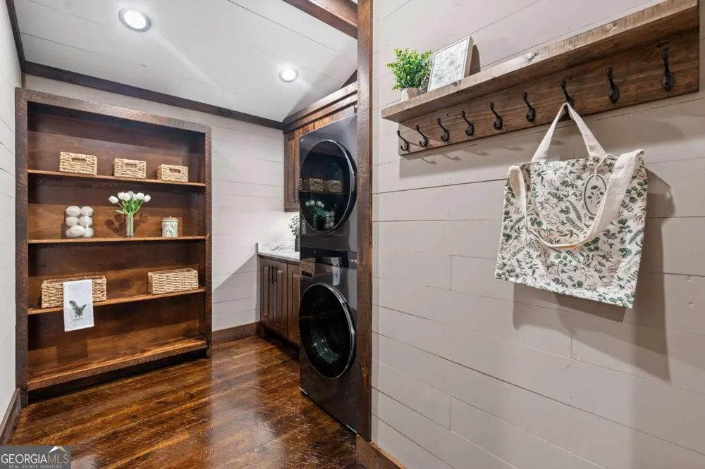 44 Magnolia TRL McCaysville, GA 30555