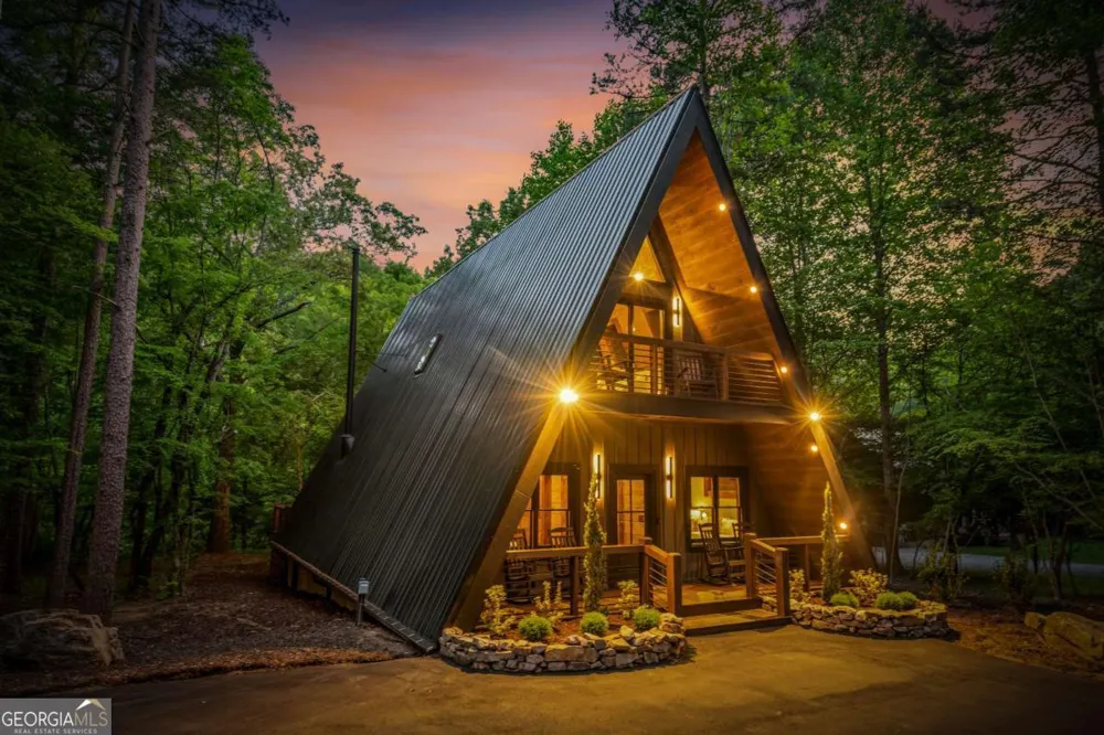 44 Magnolia TRL McCaysville, GA 30555