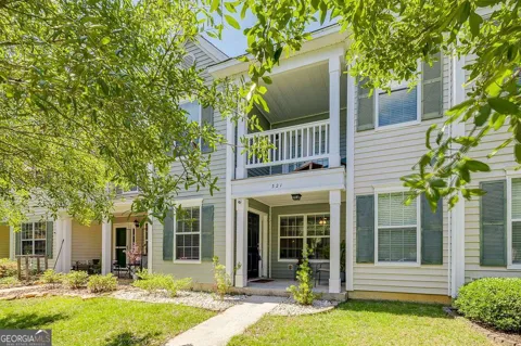 321 Hitching Post LN