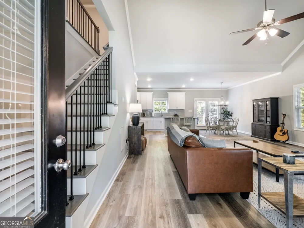 406 Sunset DR Statham, GA 30666