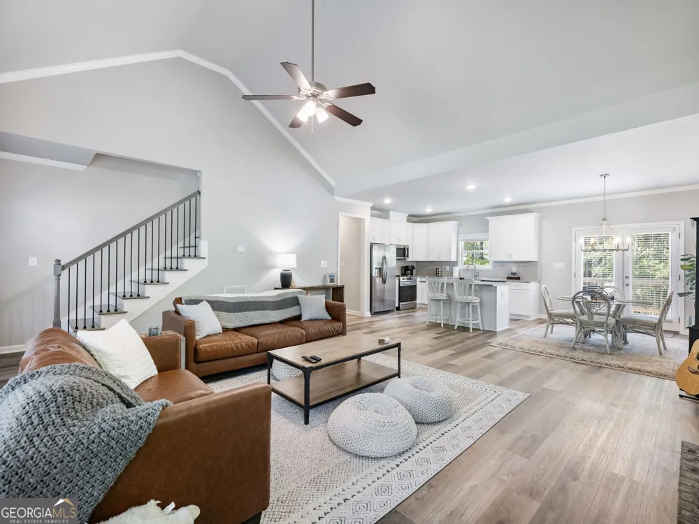 406 Sunset DR Statham, GA 30666