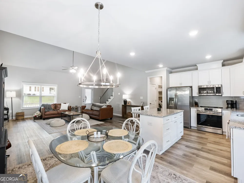 406 Sunset DR Statham, GA 30666